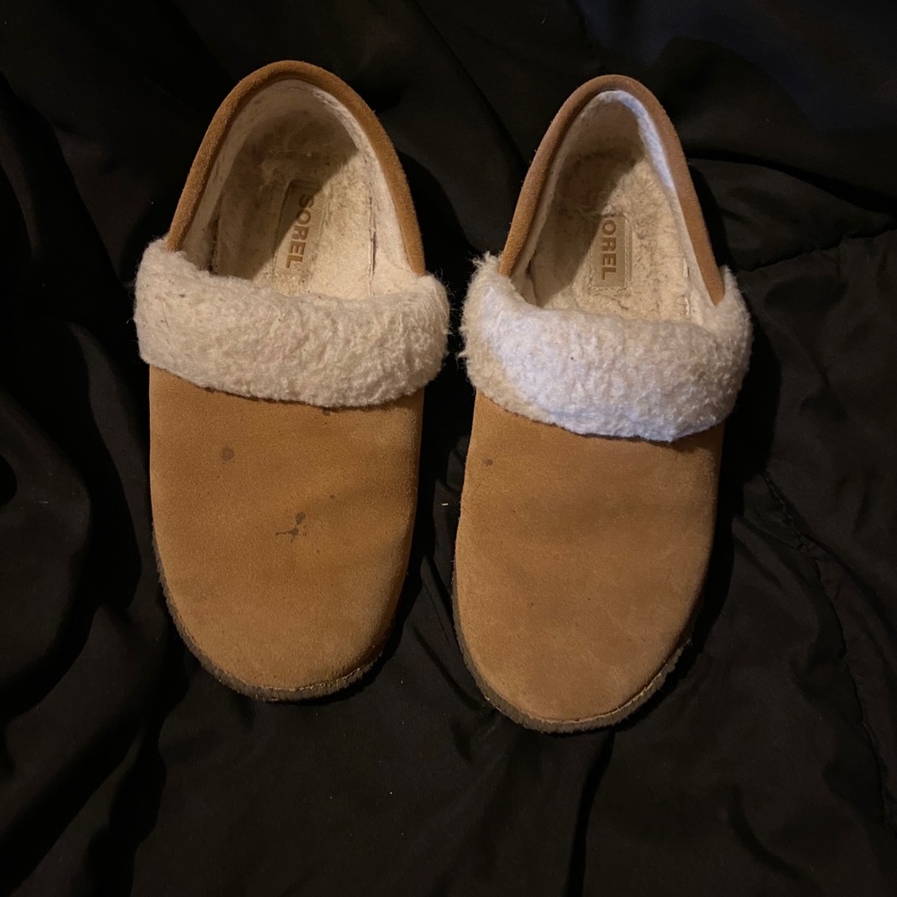 Sorel slippers